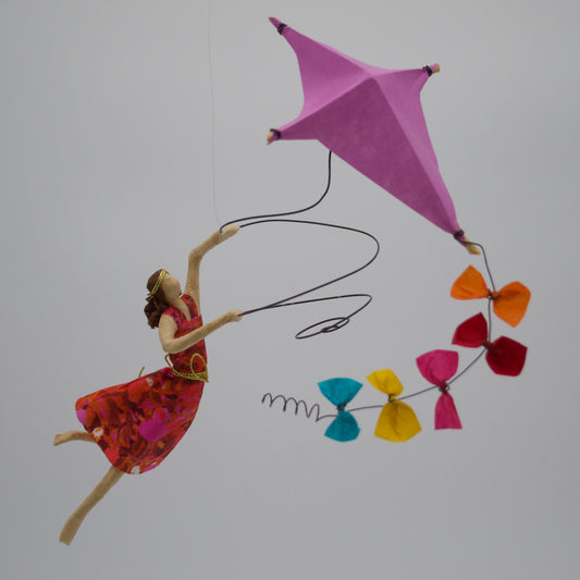 Kite in Flight Magenta - k19